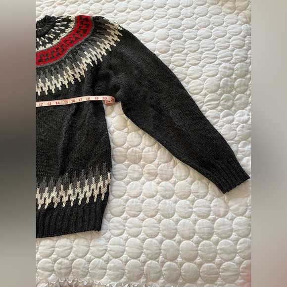 Old Navy Men’s Nordic Sweater - Picture 3 of 9